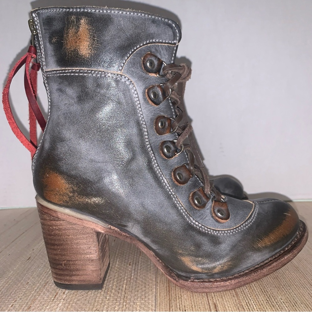 Freebird Borow Boots Ice Gray/Brown distressed Women’s 7 Biker Western Boho - Picture 12 of 16